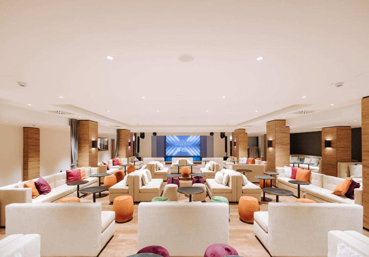 Valtur Cervinia Cristallo Ski Resort 布勒伊-切尔维尼亚 外观 照片